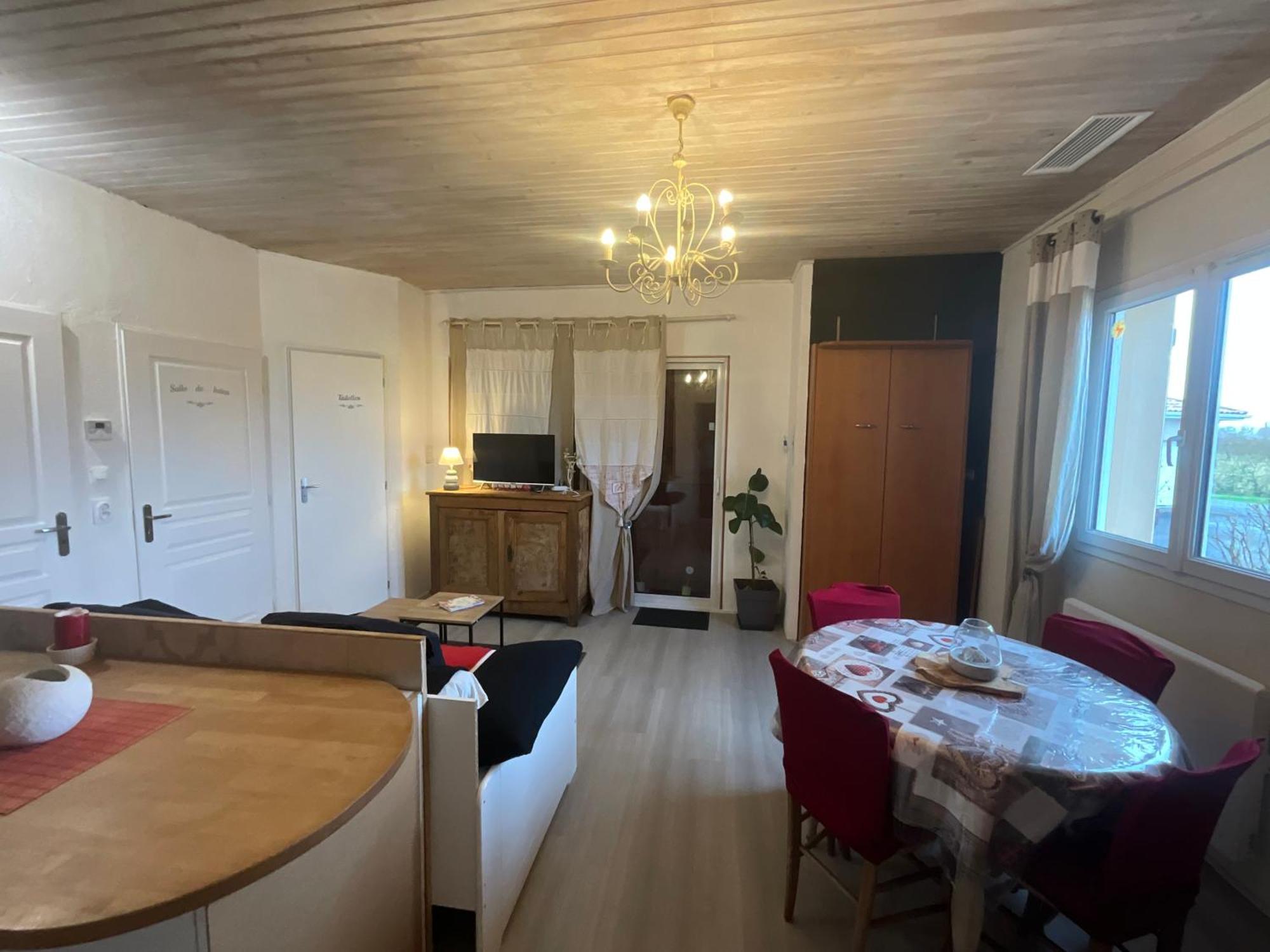 Saint-Sever Ravissant T2, Cl 3 Etoiles, 3 Pers Et 1 Enf , 3 Lits, Parking Et Patioアパートメント エクステリア 写真